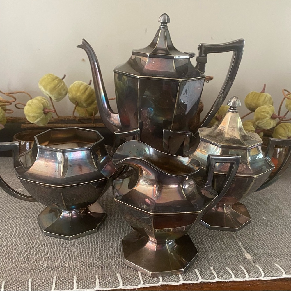 VTG Art Deco Wilcox Teaset S.P. Co #1967 Silver Plate Sugar bowl Creamer Teapot